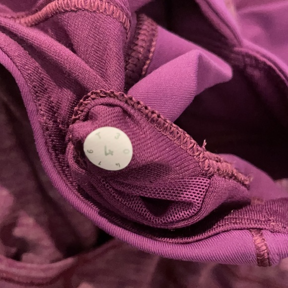 Lululemon On Track Tank with built-in bra - Heathered Aurora - Picture 10 of 10
